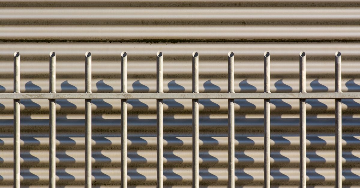 Environmental Impact of Traditional vs Eco-friendly Fencing Materials