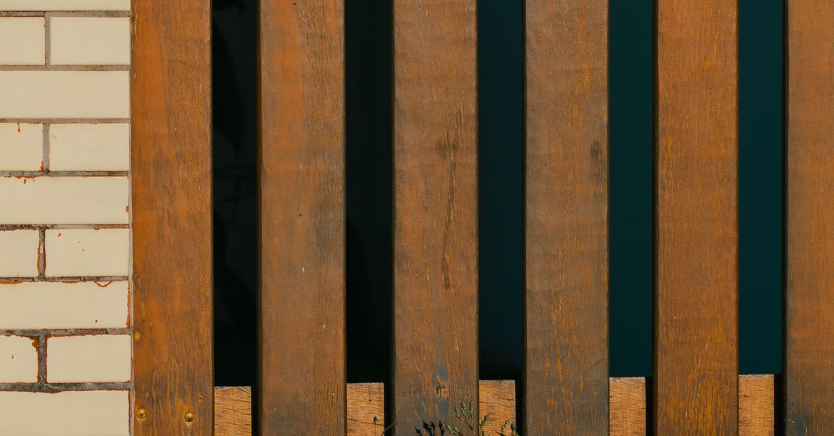 How to Choose Environmentally Friendly Fencing for Your Property