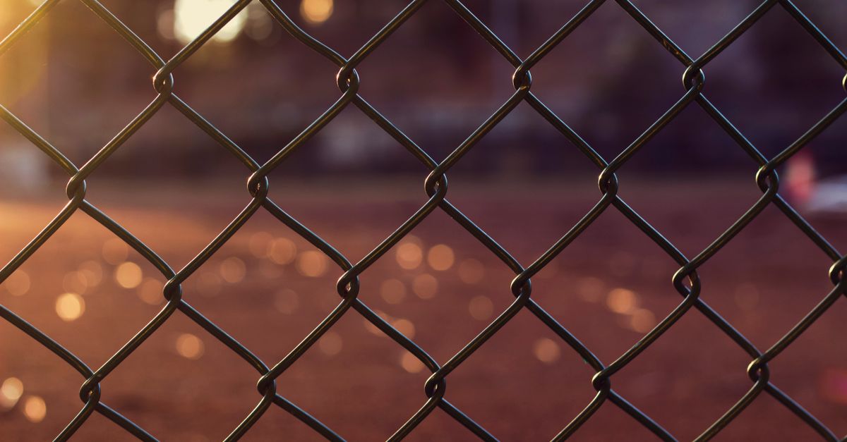 How to Choose the Right Height for Security Fencing in Commercial Settings