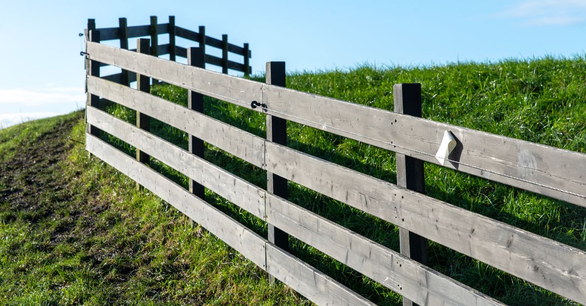 Understanding the Cost Factors of Temporary Fencing for Events